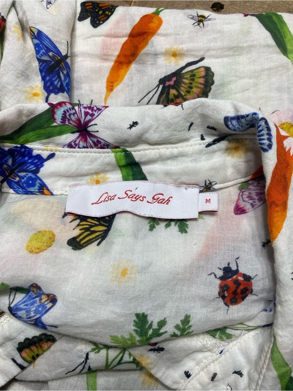Lisa Says Gah Tessa Botanical & Butterfly Print Button-Up Shirt - Picture 5 of 5